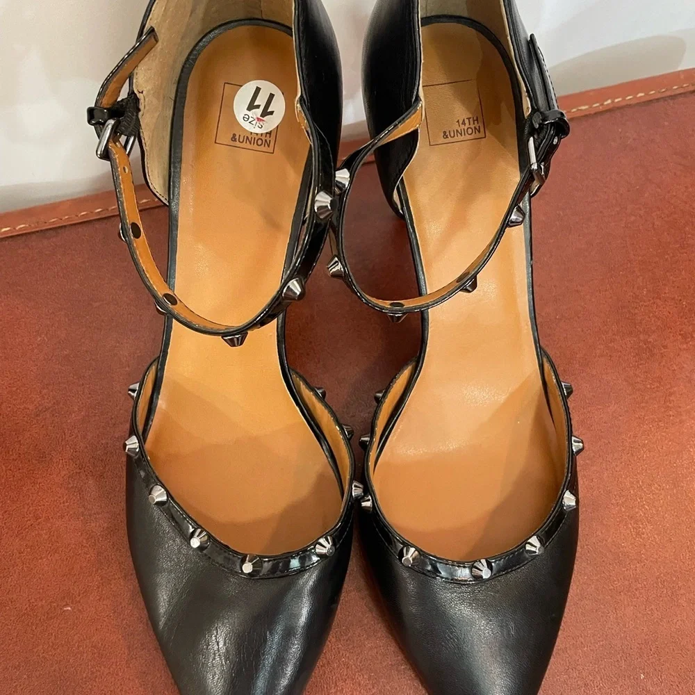 Women’s 11 14th & Union Black Stiletto Heels with Gold Studs‎ and Ankle Strap